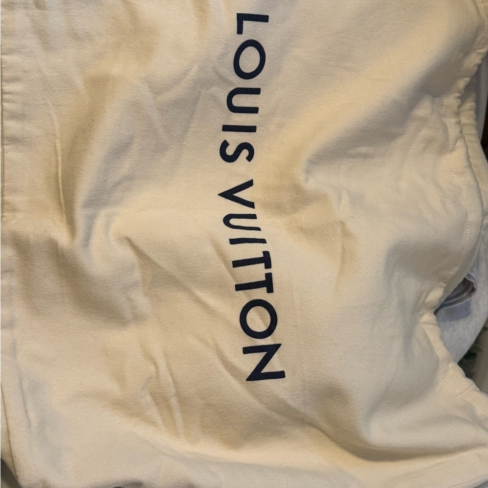 Louis Vuitton Dust bag for Capuccine MM Cream Fabric Material